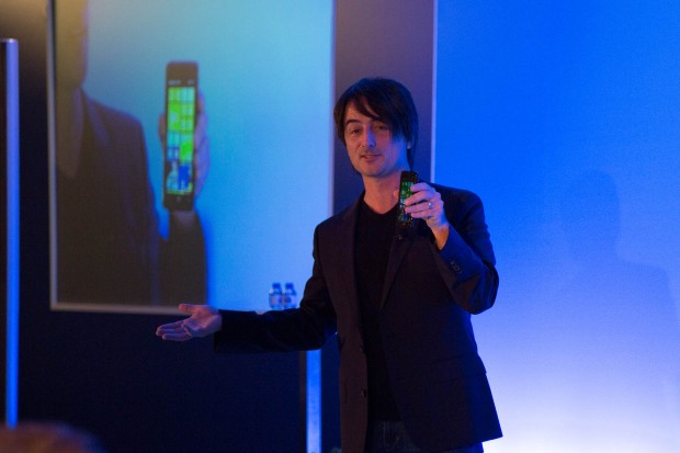 Joe Belfiore von Microsoft verrät Details zu Windows Phone 8.1 (Bild: Golem.de)